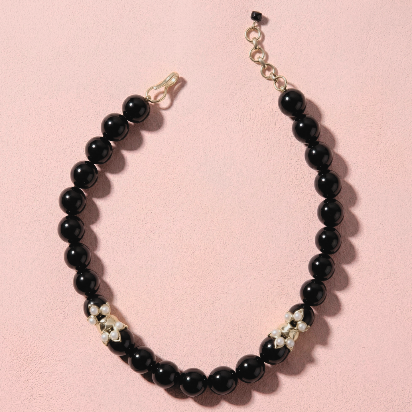 Mona Necklace - Onyx & Mother of Pearl