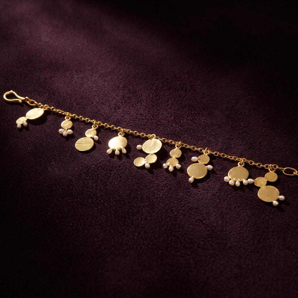 Afefe Charm Bracelet - Gold & Pearl