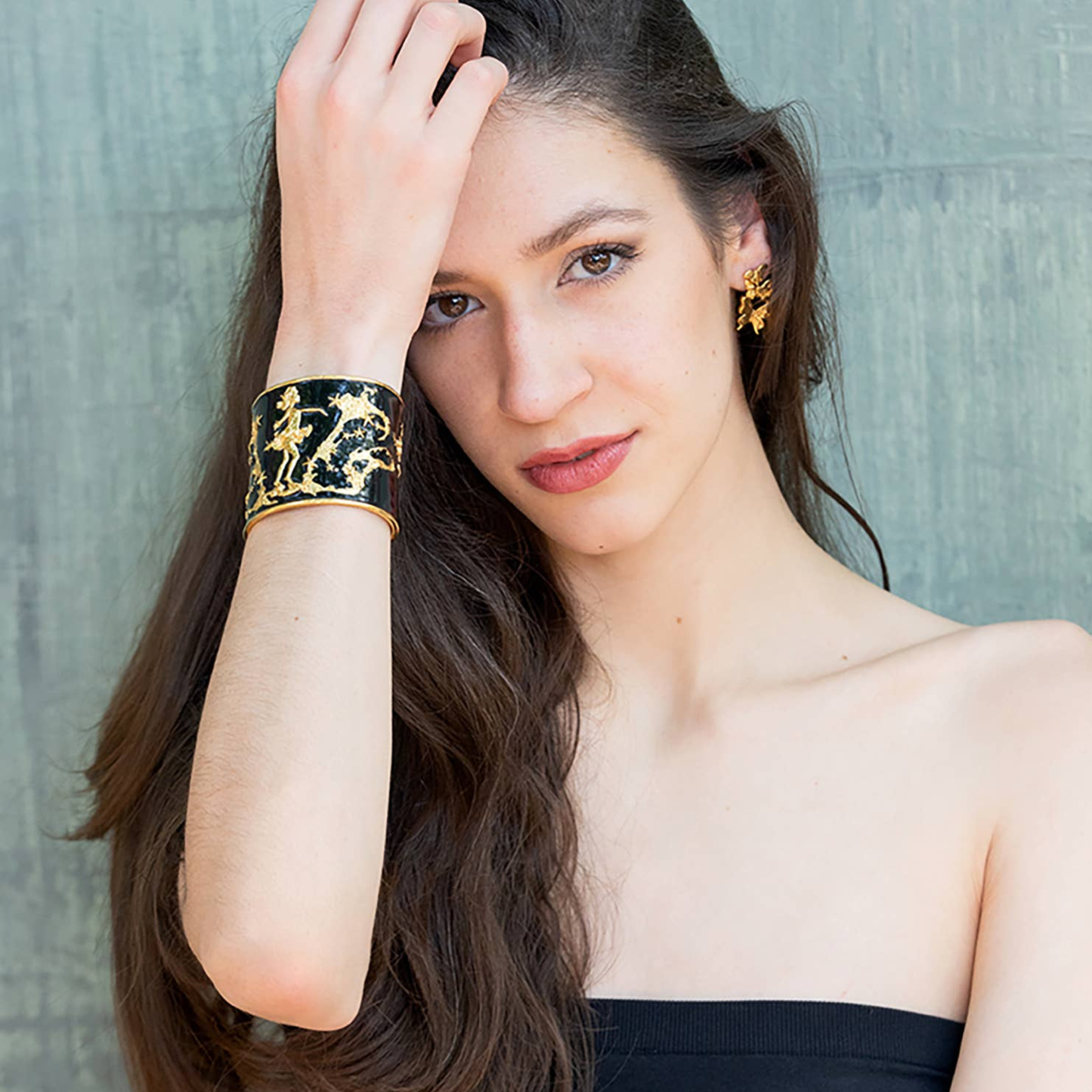 She Moves The Stars Cuff Bracelet - Black & Gold