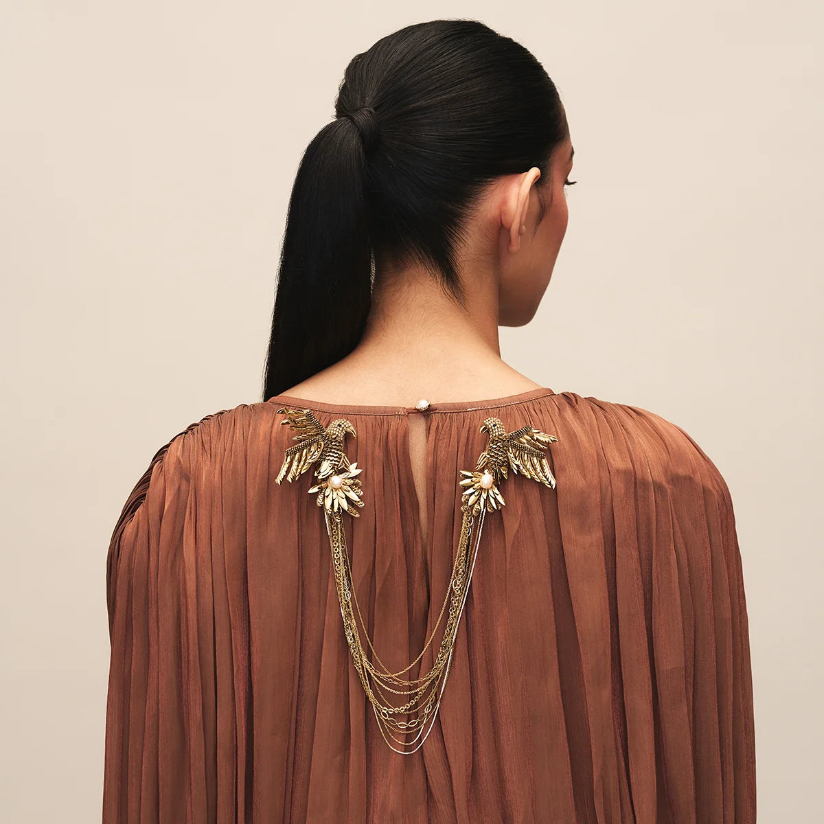 Vayu Double Bird Chain Brooch - Gold