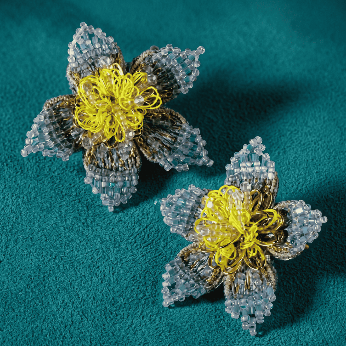 Adva Floral Stud Earrings - Blue