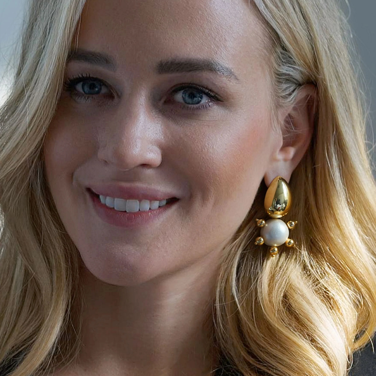 Tulia Oversized Sunburst Orb Stud Earrings - White Heron