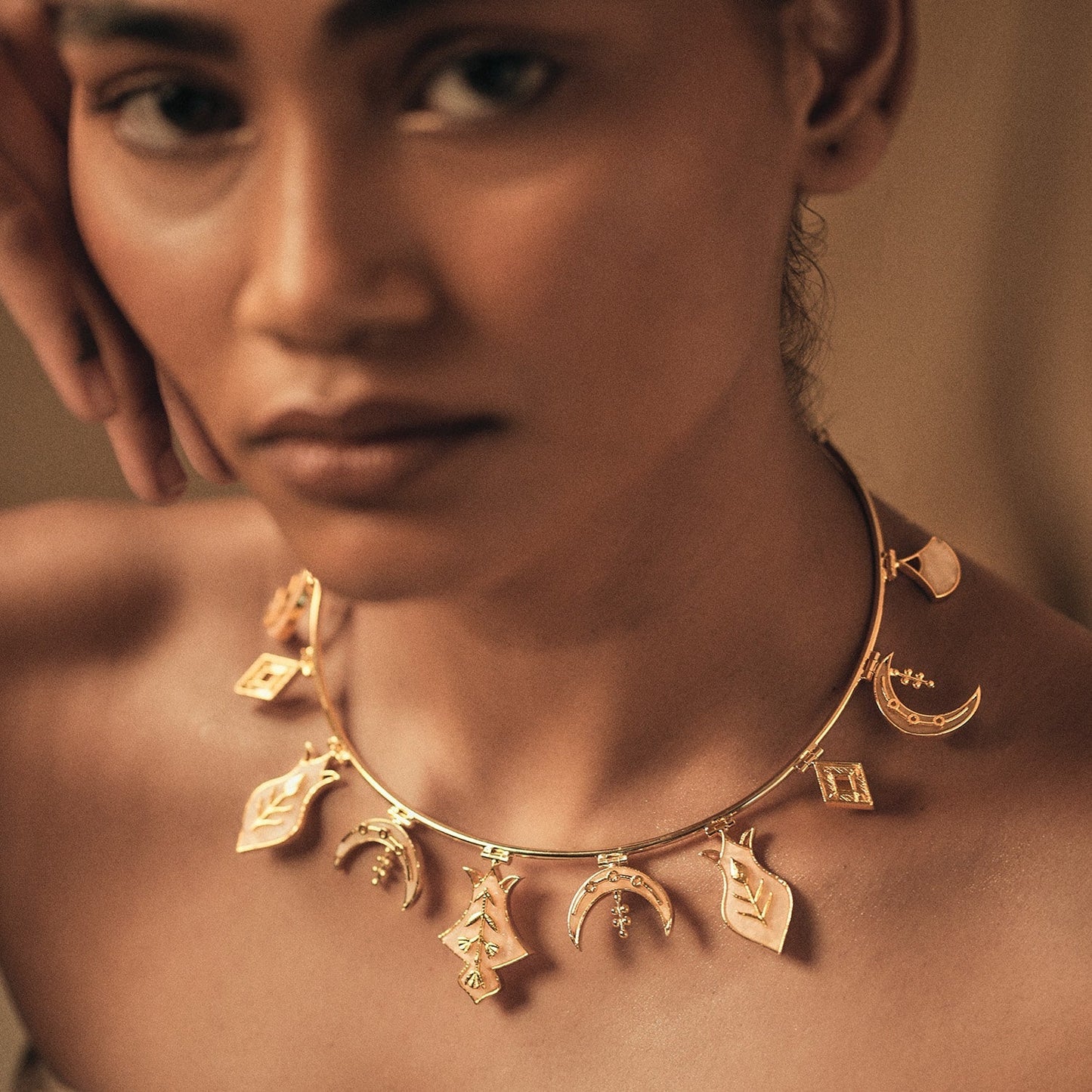 Hamsa Charm Collar Necklace - Gold & Mother of Pearl Resin