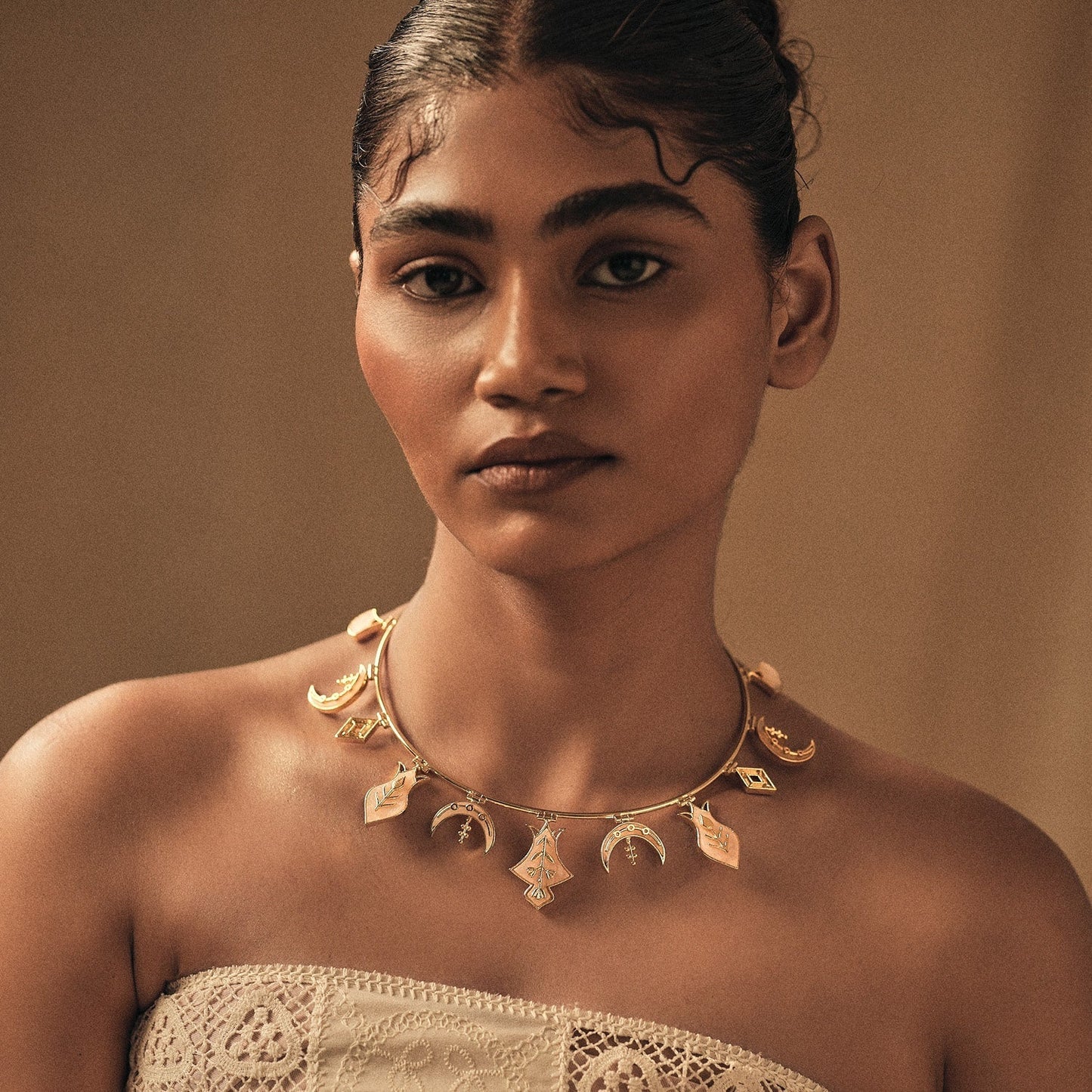 Hamsa Charm Collar Necklace - Gold & Mother of Pearl Resin