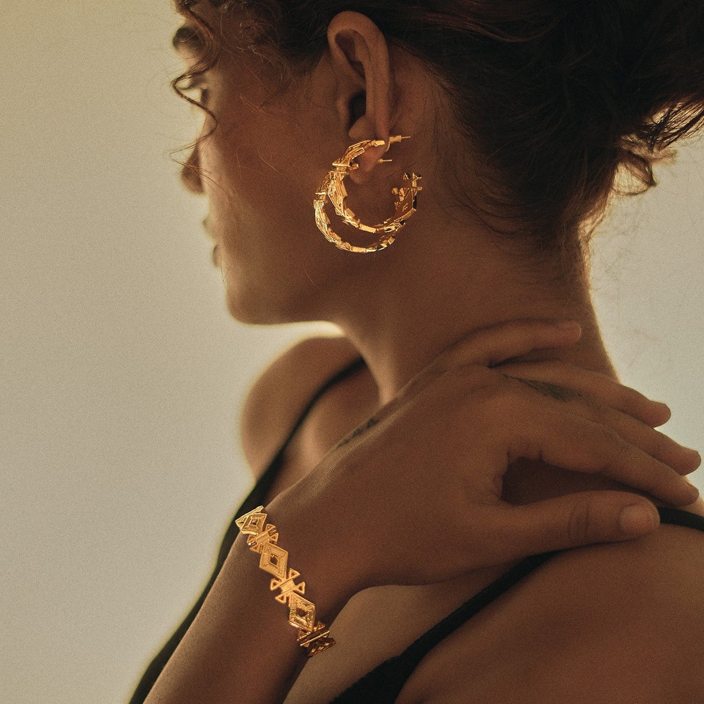 Safa Gold Hoop Earrings